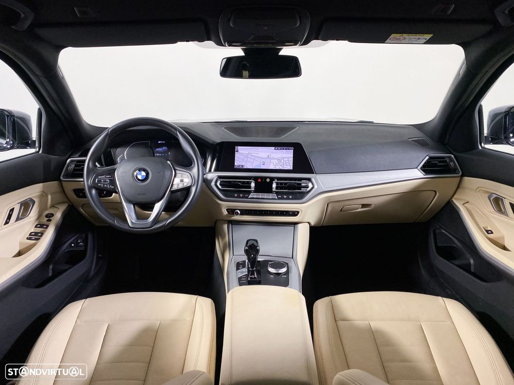 BMW 330 e Auto - 15