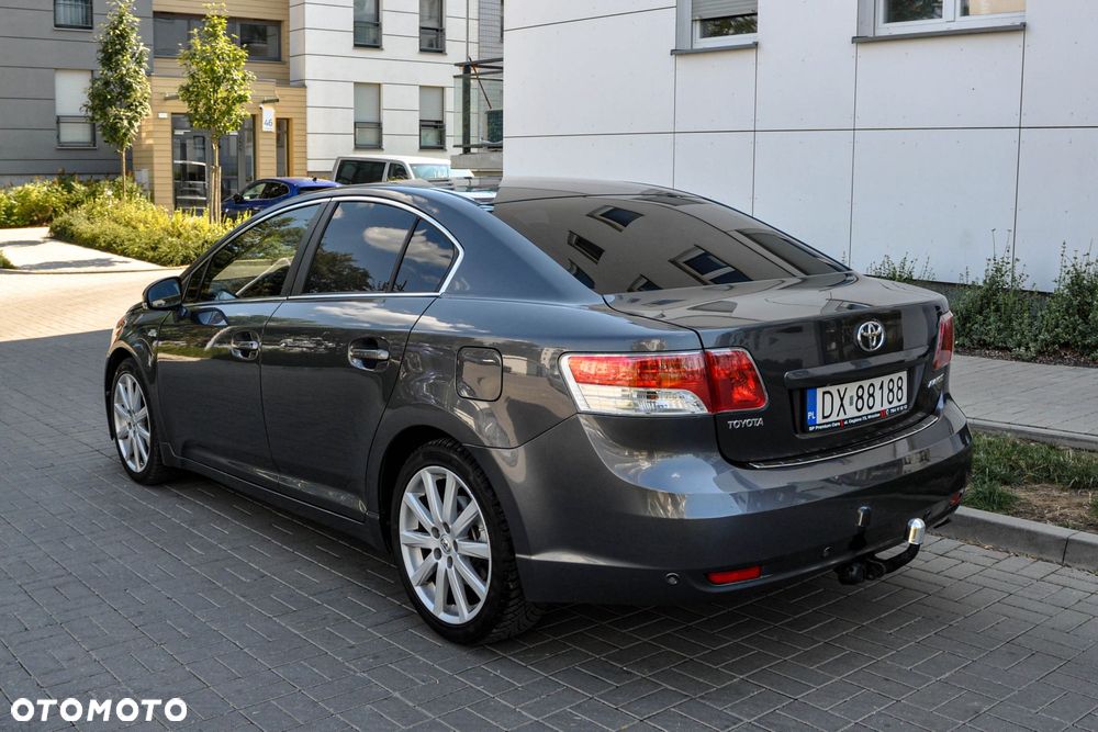 Toyota Avensis - 3