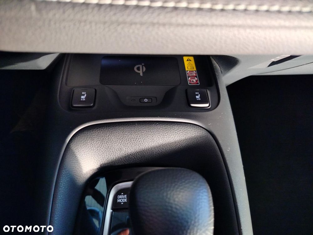 Toyota Corolla 1.8 Hybrid Style - 18