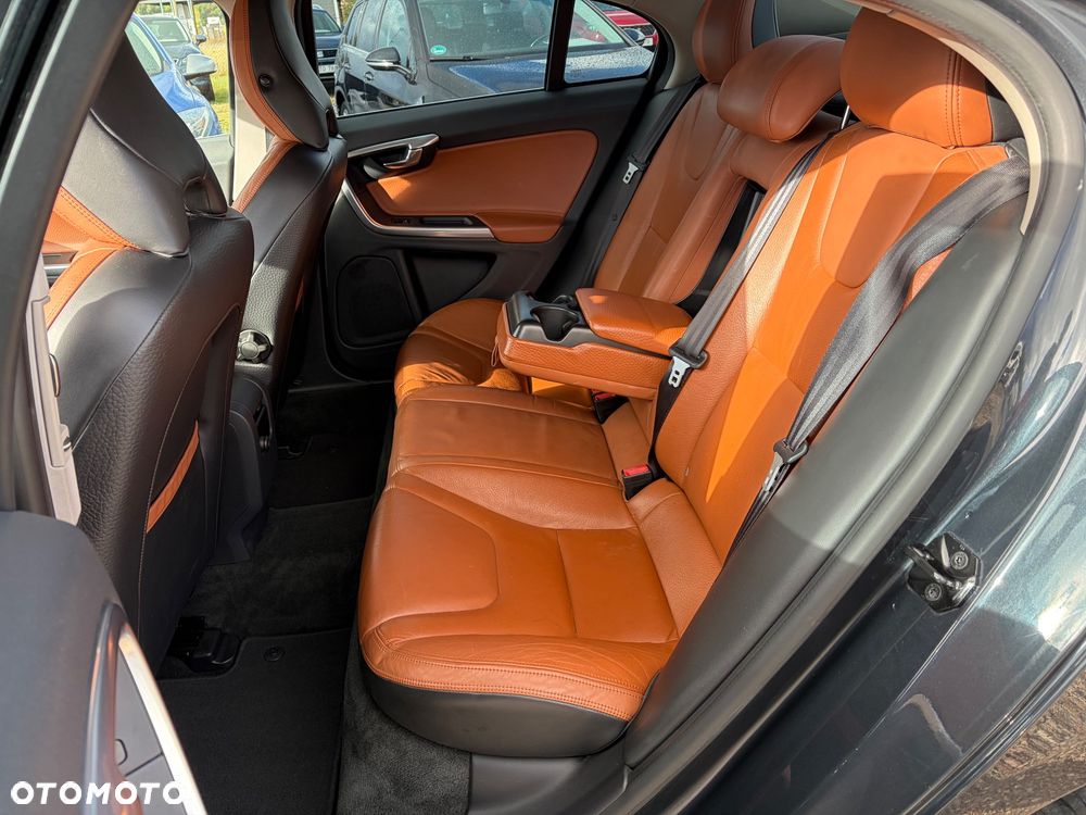 Volvo S60 - 22