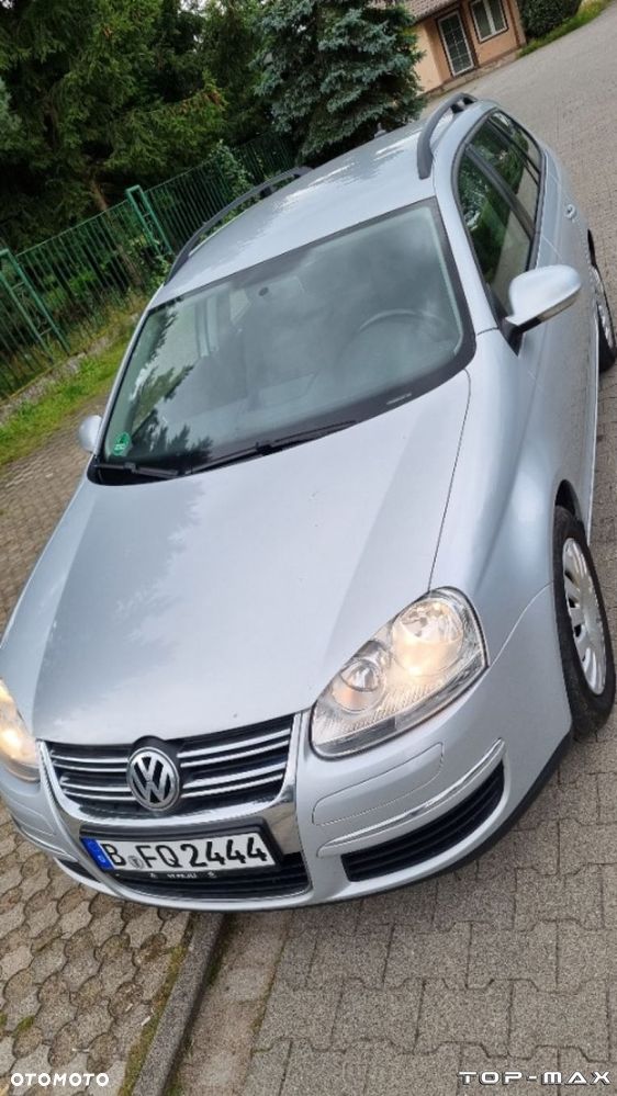 Volkswagen Golf - 6