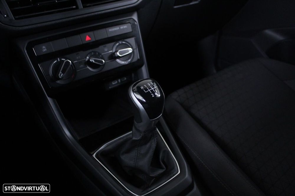 VW T-Cross 1.0 TSI Life - 30