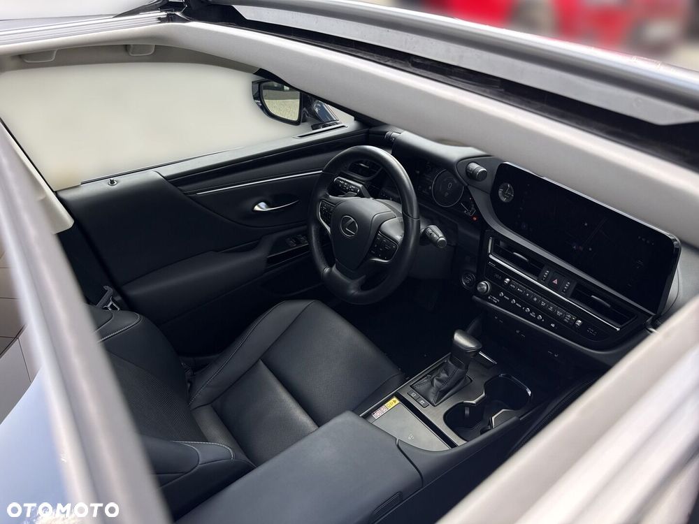 Lexus ES 300h Business Edition - 27