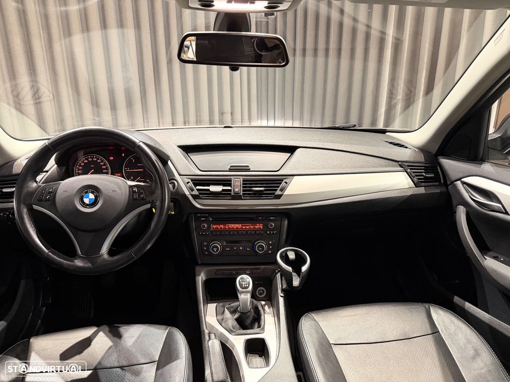BMW X1 18 d sDrive Line Sport - 27