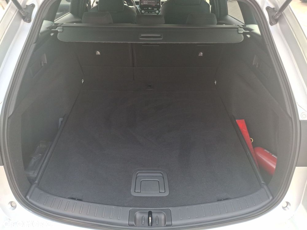 Toyota Corolla 1.8 Hybrid Comfort - 13