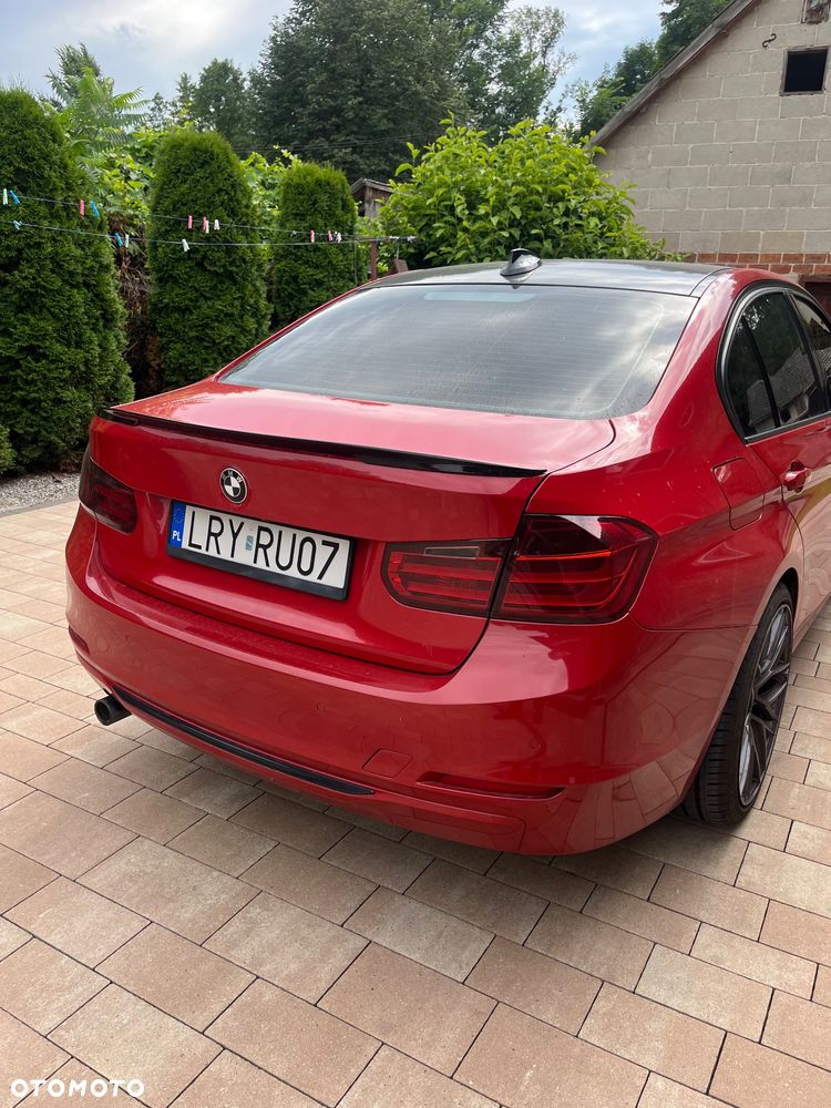 BMW Seria 3 320d Sport Line - 6