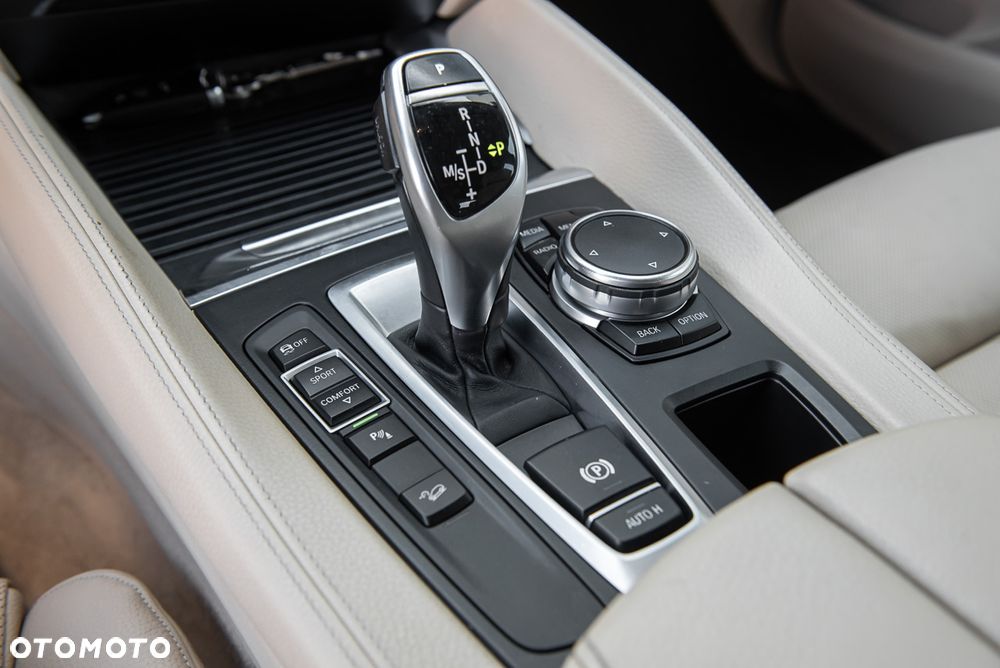 BMW X6 xDrive30d - 26