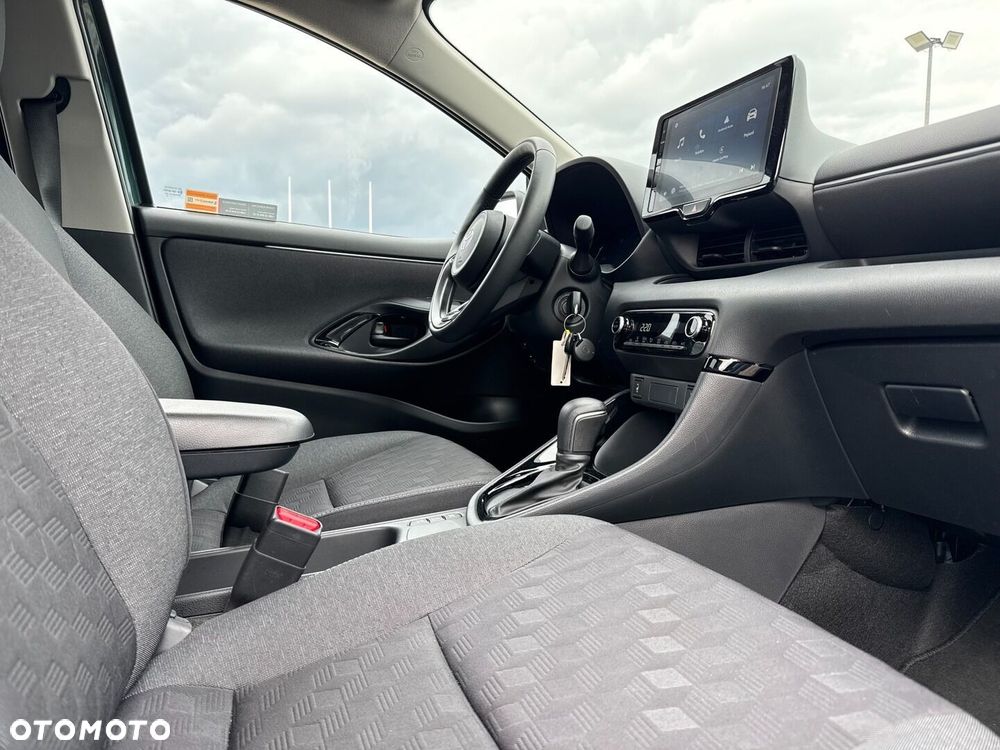 Toyota Yaris Hybrid 1.5 Style - 10