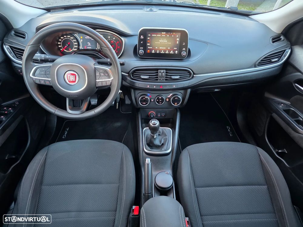 Fiat Tipo Station Wagon 1.3 M-Jet Lounge Tech - 17