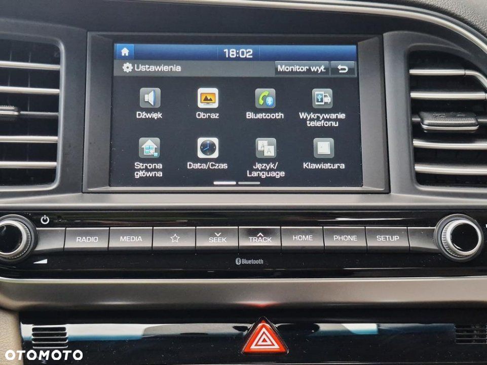 Hyundai Elantra - 30