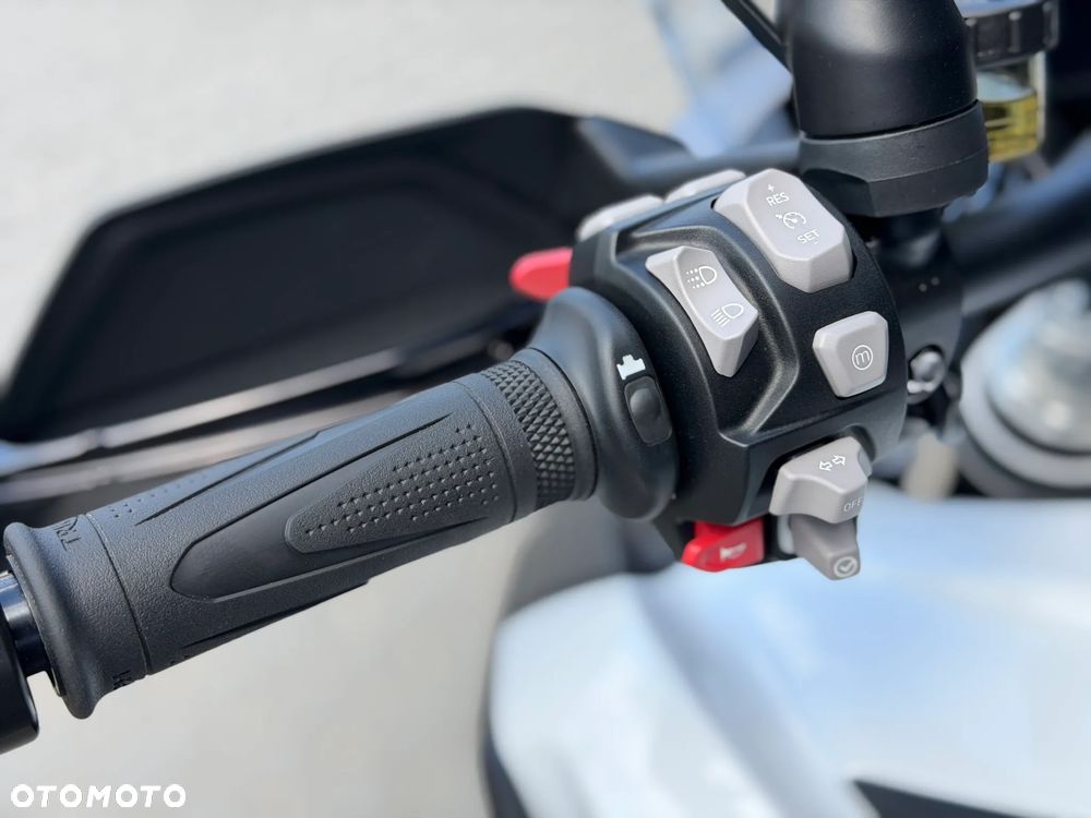 Triumph Tiger - 16