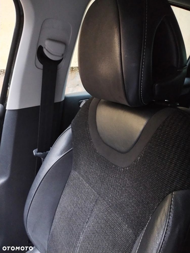 Citroën C4 e-HDi 110 EGS6 Stop/Start System Exclusive - 8