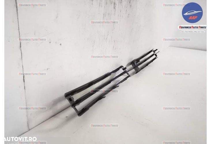 Grila Inferioara Bara Fata Stanga Dreapta original Vogue Land Rover  R - 5