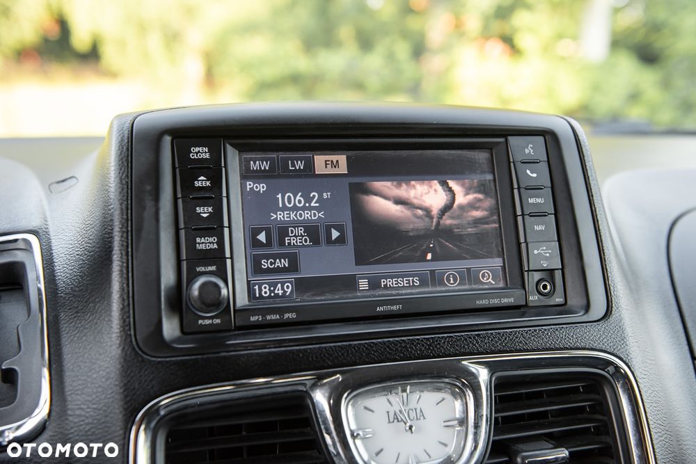 Lancia Voyager - 22