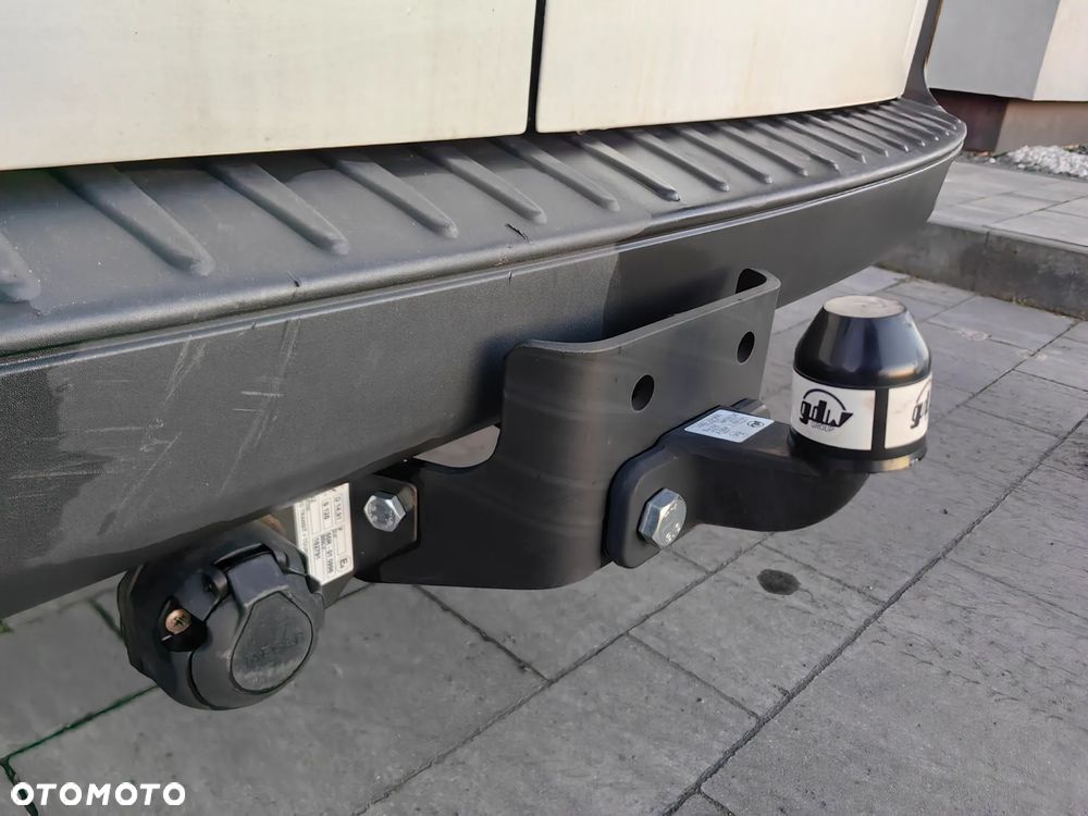 Ford TRANSIT CUSTOM - 11