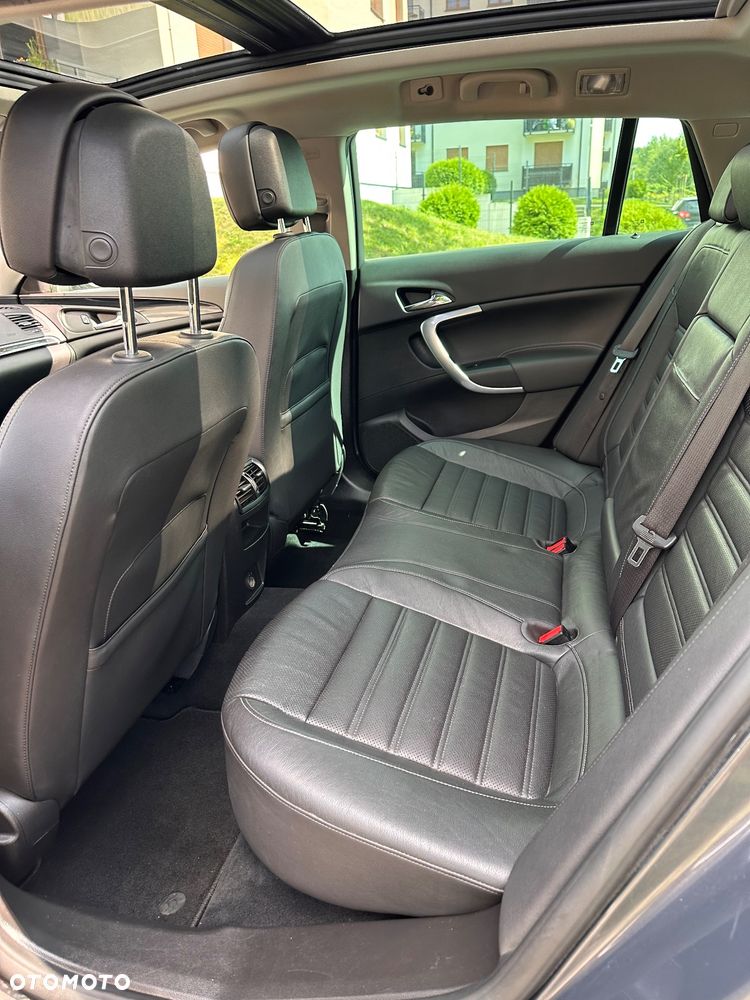Opel Insignia - 11