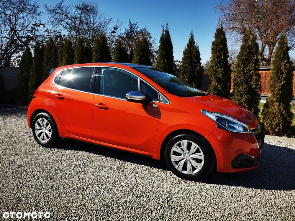 Peugeot 208 Blue-HDi 100 Stop&Start Style - 5