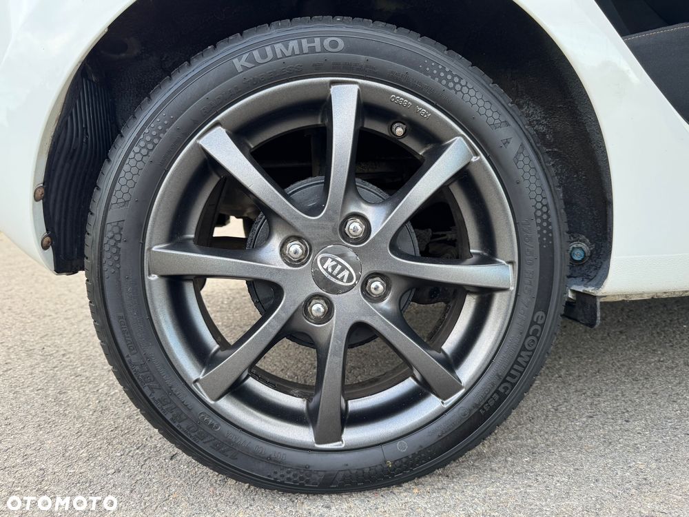 Kia Picanto 1.0 Fifa World Cup Edition - 40