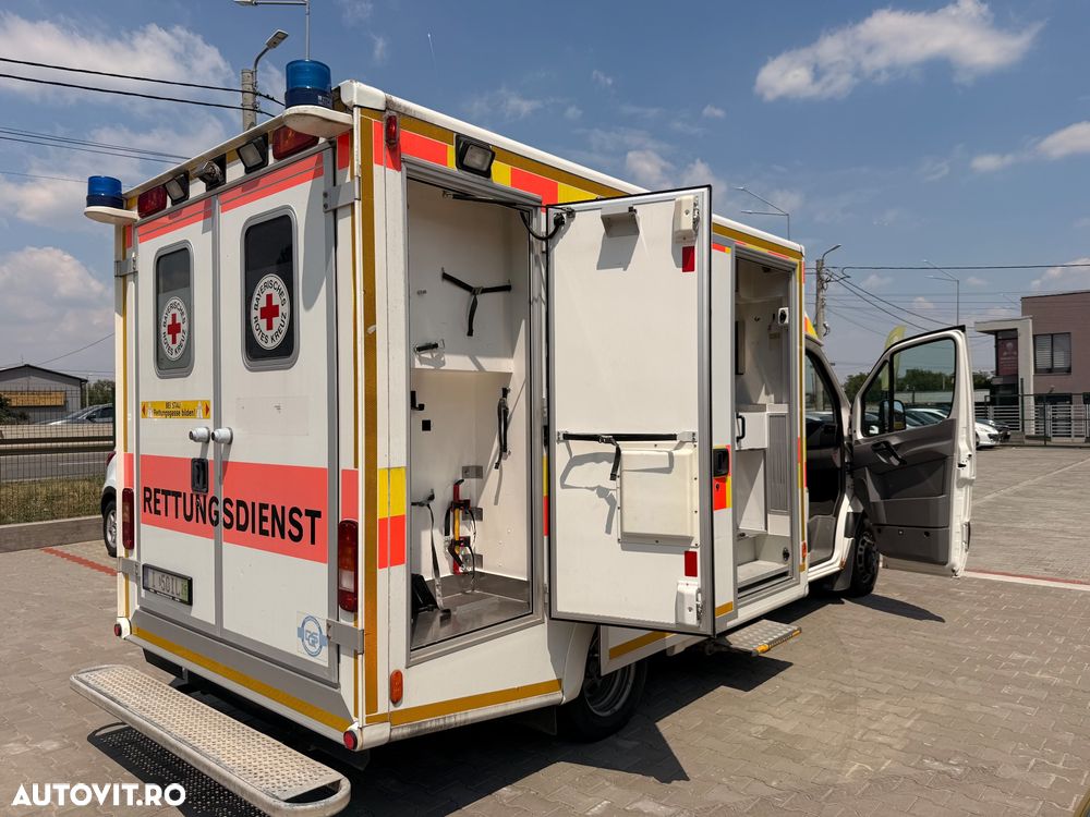 Mercedes-Benz Sprinter - 28