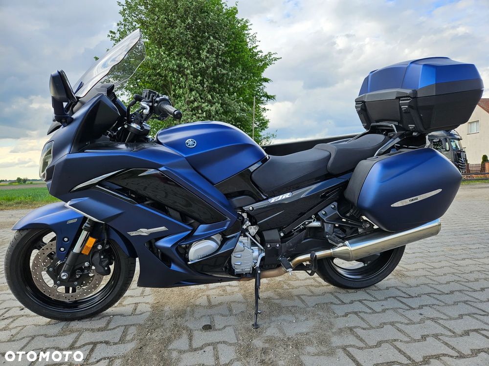 Yamaha FJR - 12