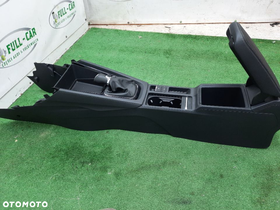 SKODA OCTAVIA IV 2020 PRAWY TYL kombi   TAPICERKA DRZWI 5E7867024A  5E8867014A 5E7867023A 5E8867013A - 11
