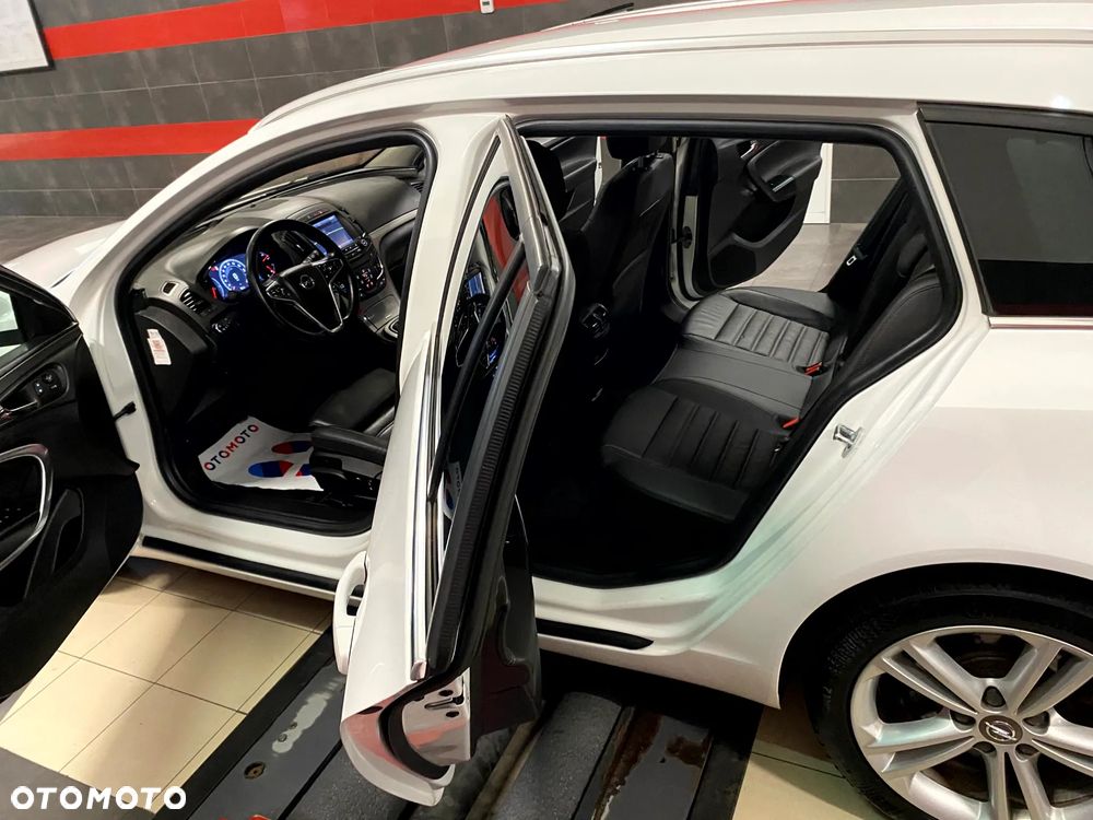 Opel Insignia 1.6 T Executive S&S - 18