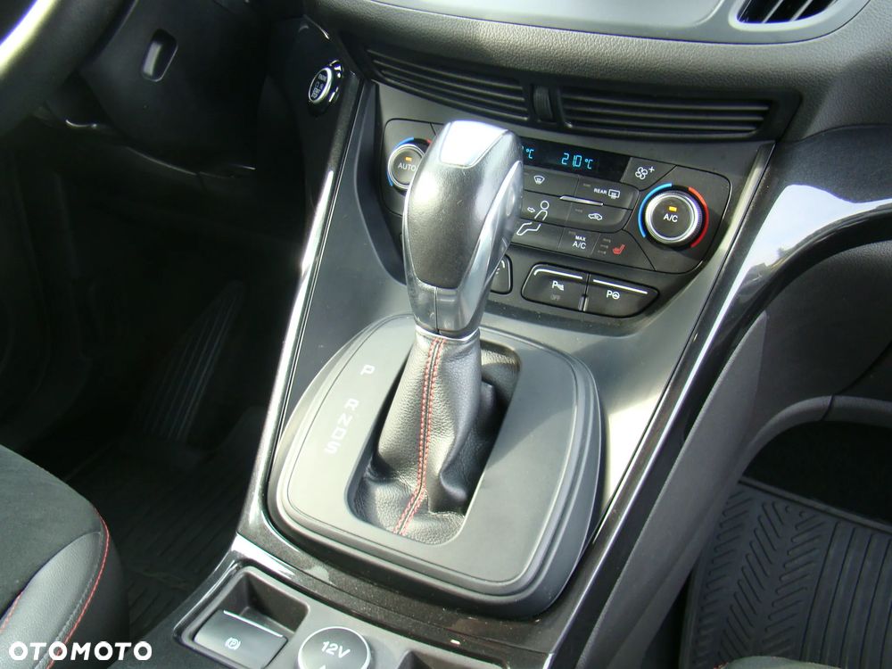 Ford Kuga 2.0 TDCi 4x4 ST-Line - 37