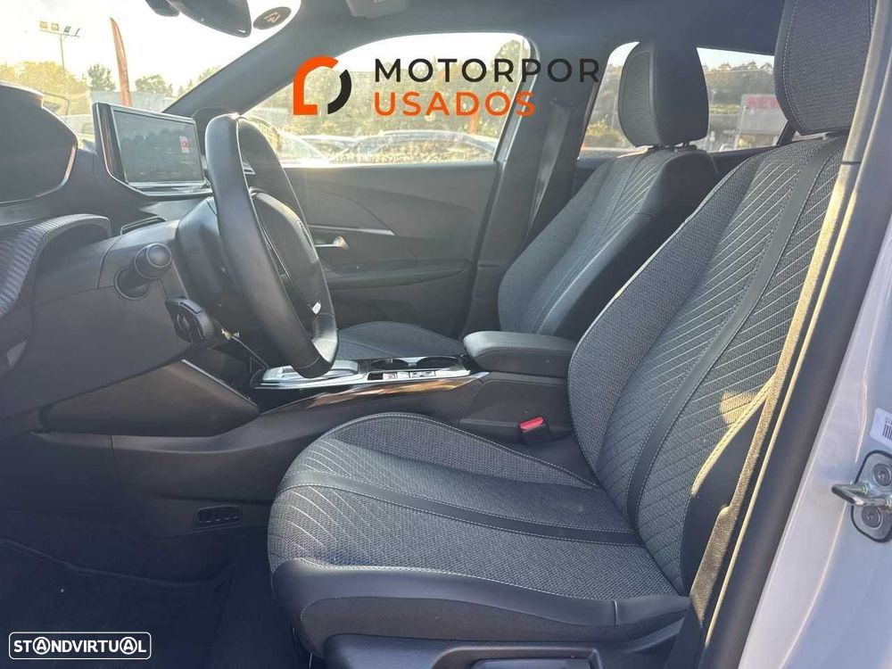 Peugeot 2008 1.2 Hybrid Allure e-DCS6 - 14