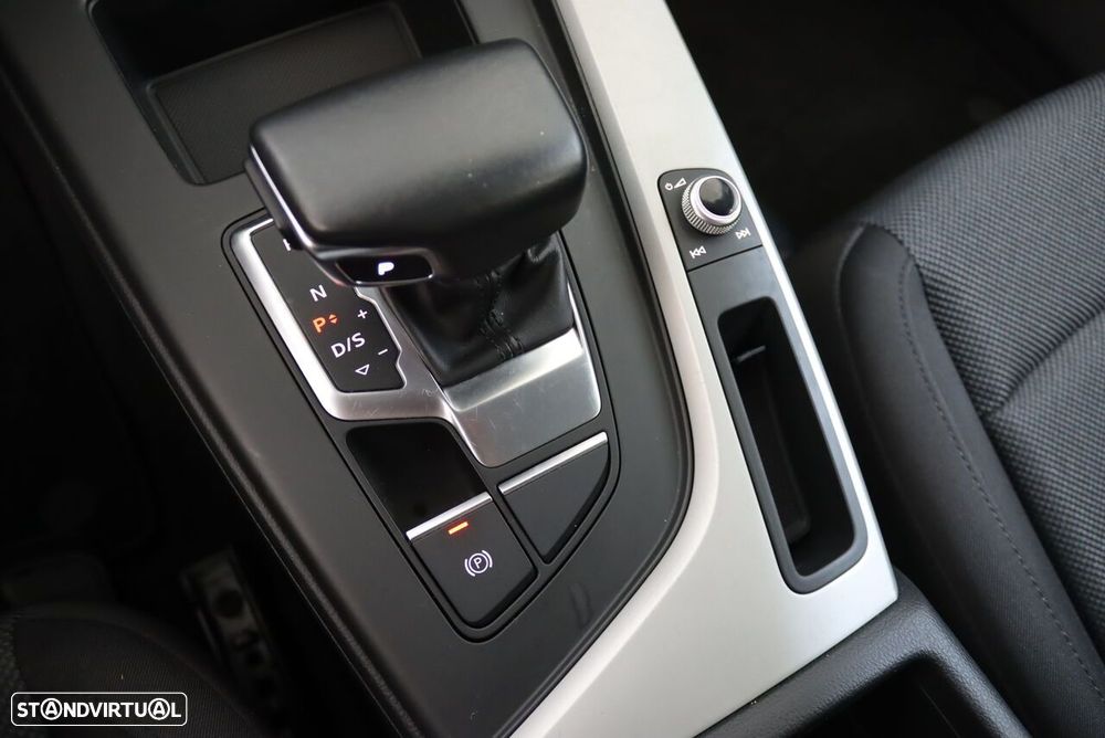 Audi A4 Avant 35 TDI Fleet Edition S tronic - 30