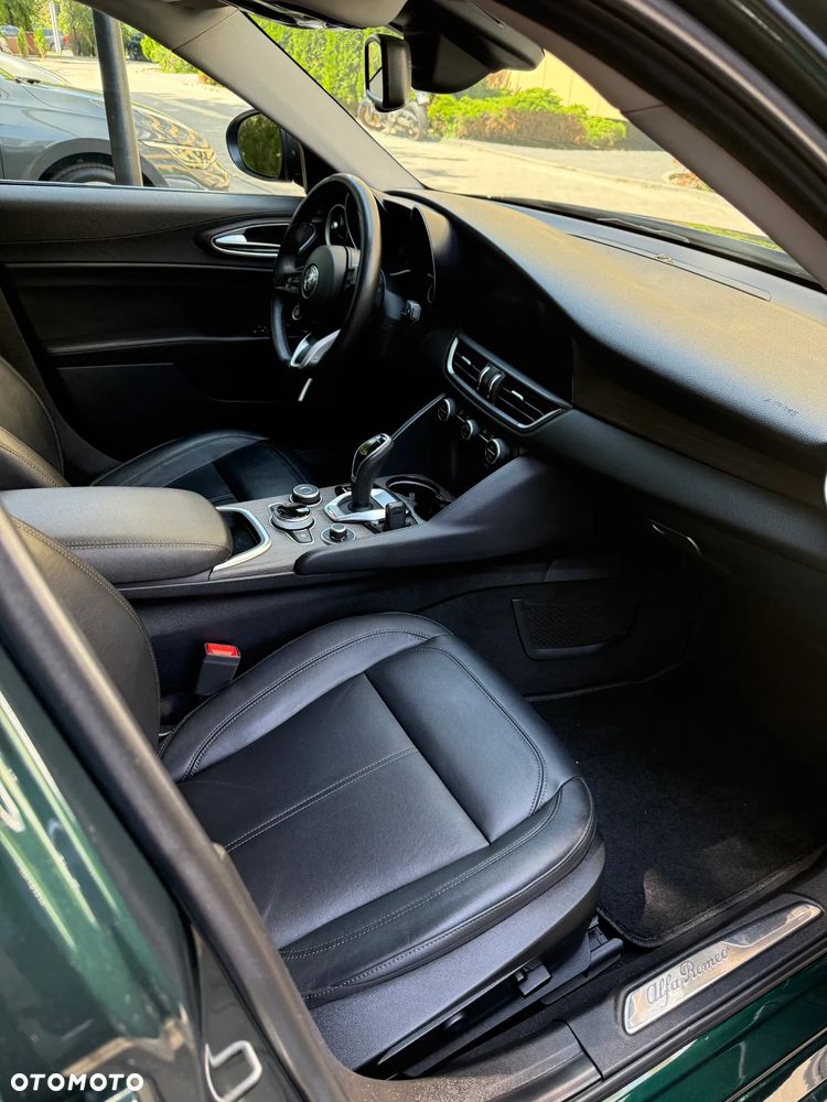 Alfa Romeo Giulia - 15