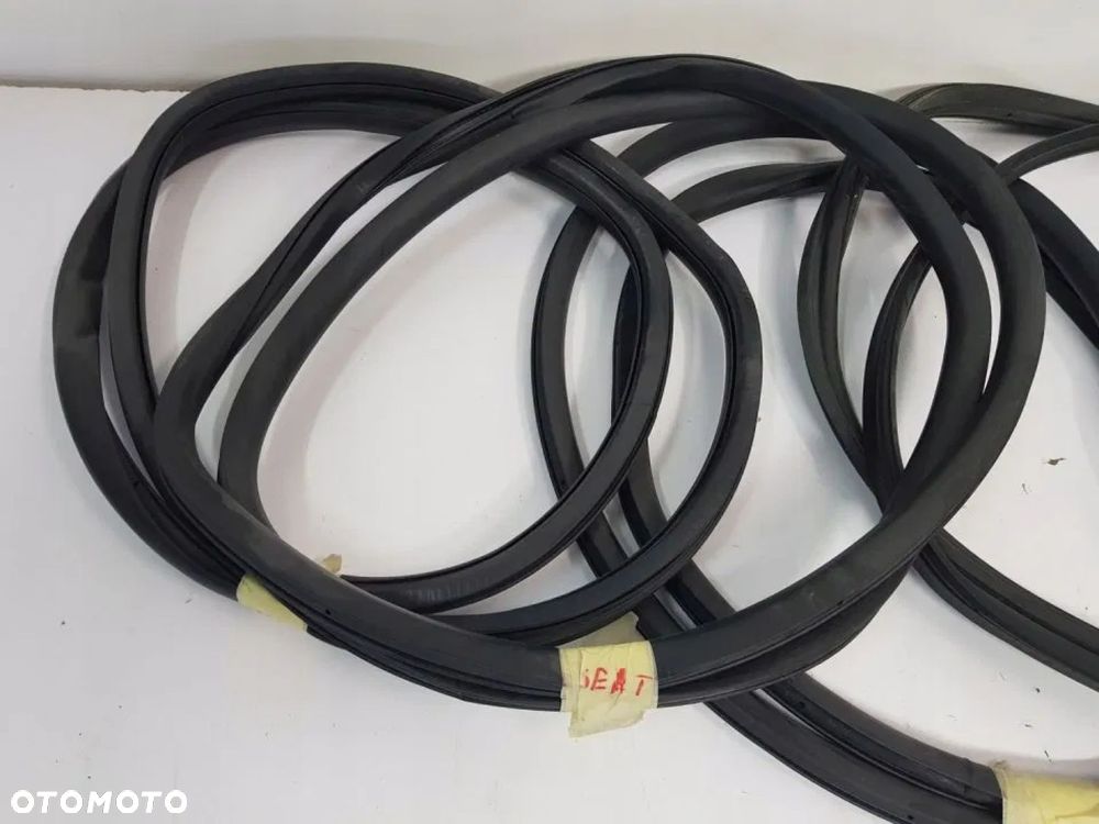 USZCZELKA DRZWI PRZÓD TYŁ KLAPY IBIZA IV 5D HB - 3