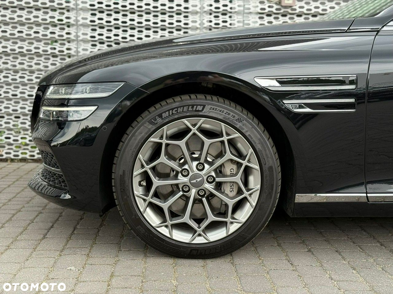 Genesis G80 - 5