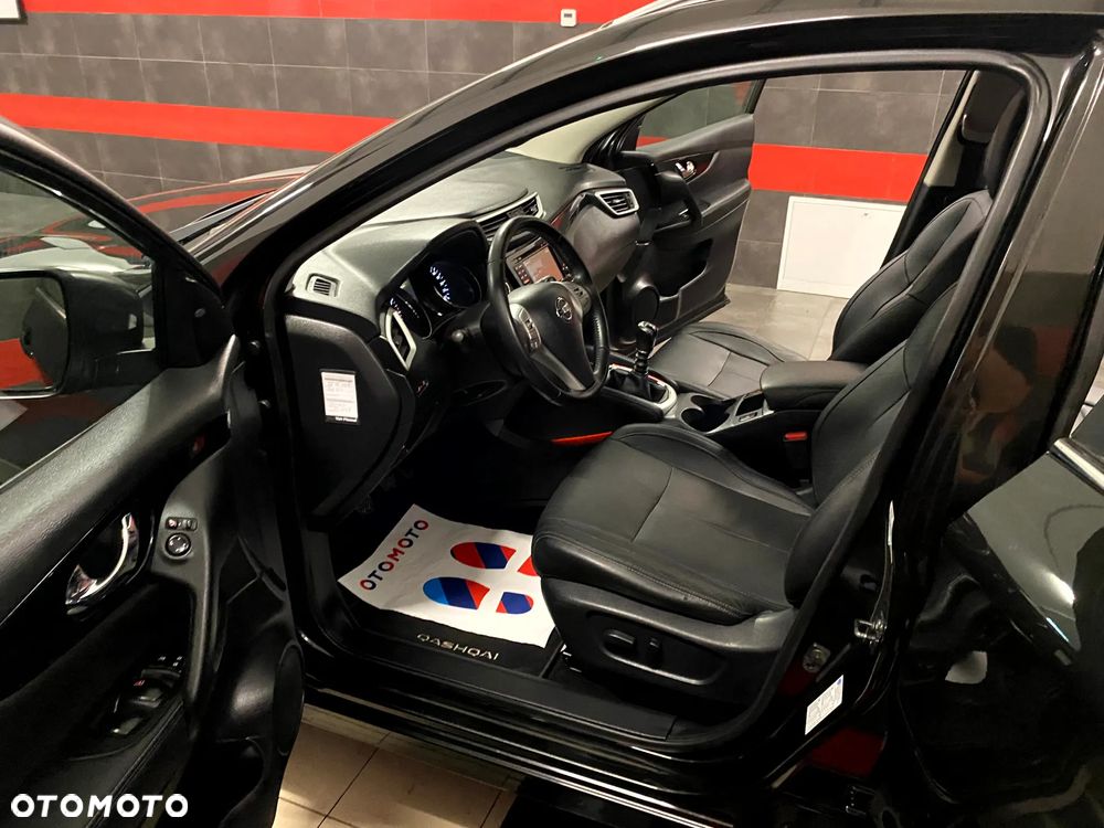 Nissan Qashqai 1.6 DIG-T Tekna+ - 16