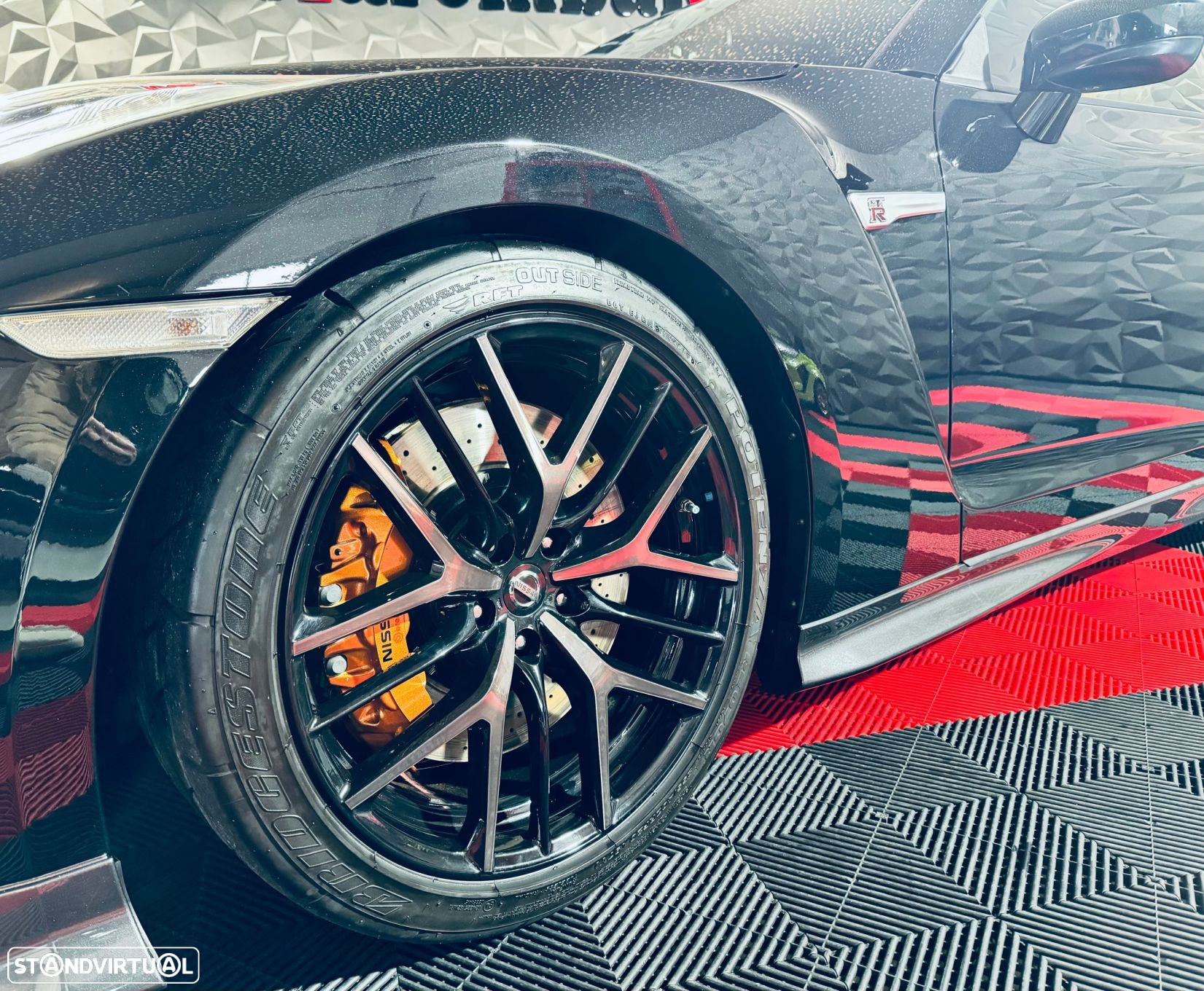 Nissan GT-R 3.8 V6 Black Edition - 9