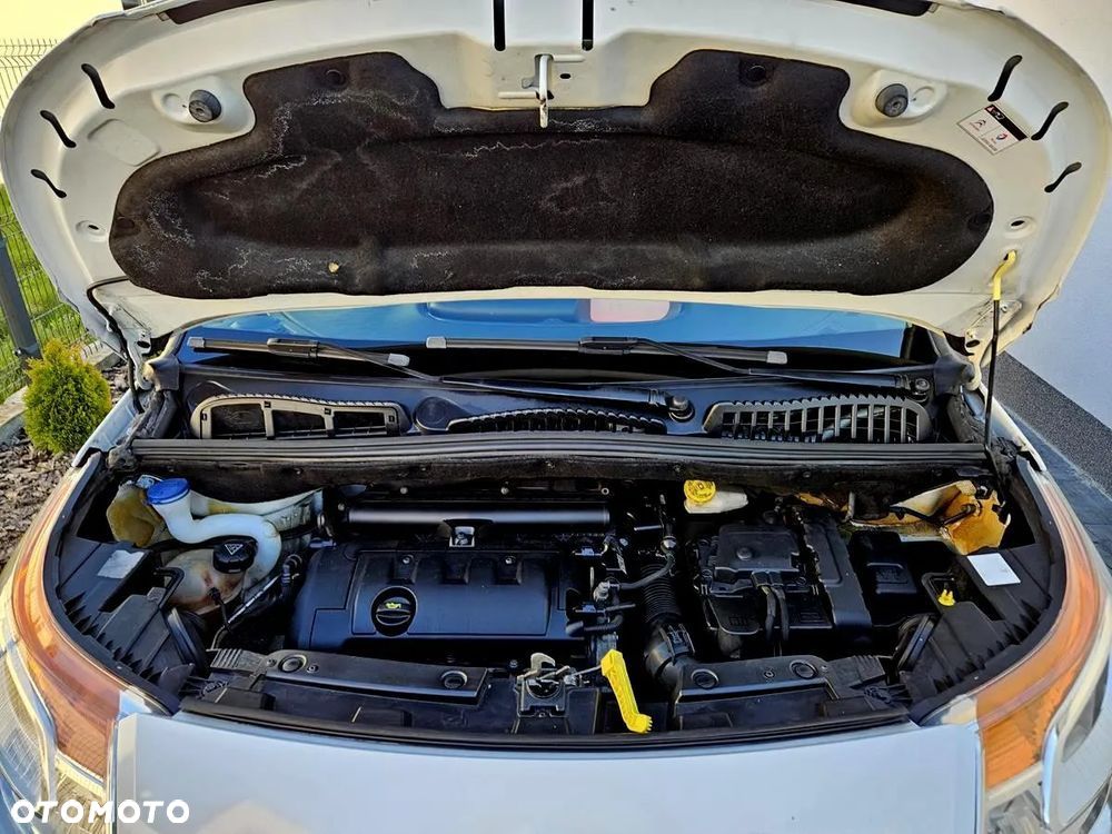 Citroën C3 Picasso 1.4i Exclusive - 32