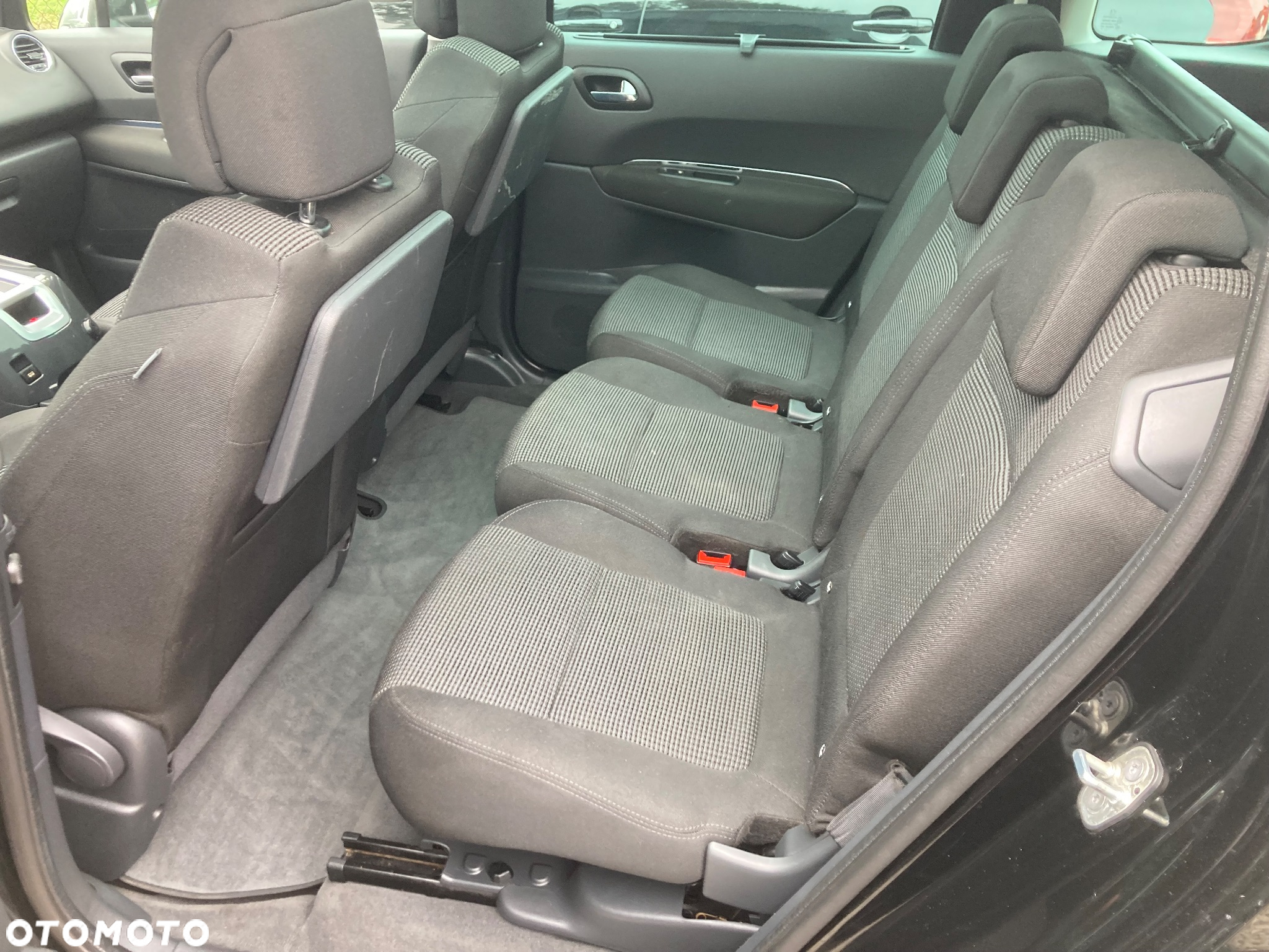 Peugeot 5008 1.6 THP Business Line - 6