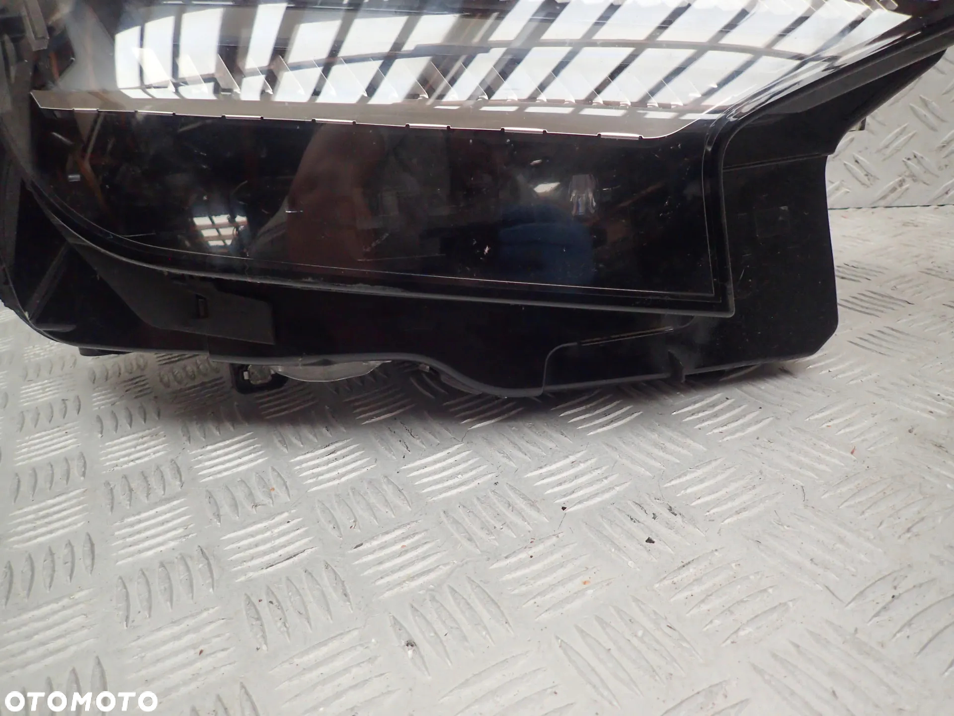 LAMPA PRAWY PRZÓD  AUDI Q4 E-TRON FULL LED MATRIX EUROPA 89A941036 - 4
