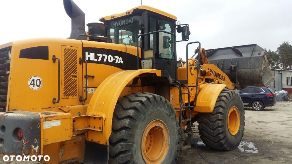 Hyundai HL77077A - 9
