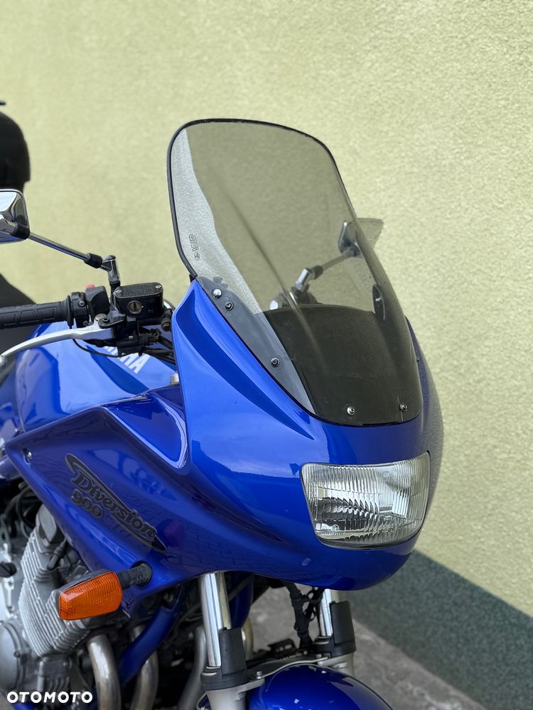 Yamaha XJ - 2