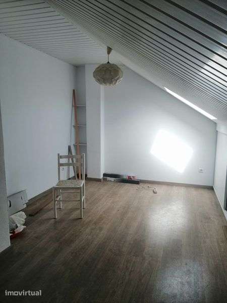 Apartamento T2 1 andar de uma moradia - Grande imagem: 3/8