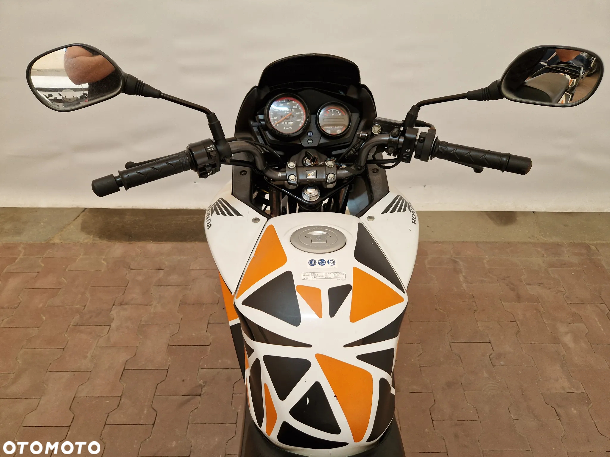 Honda CBF - 30
