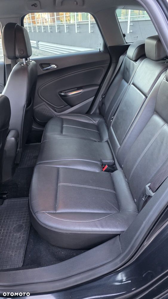 Opel Astra ver-2-0-cdti-cosmo - 11