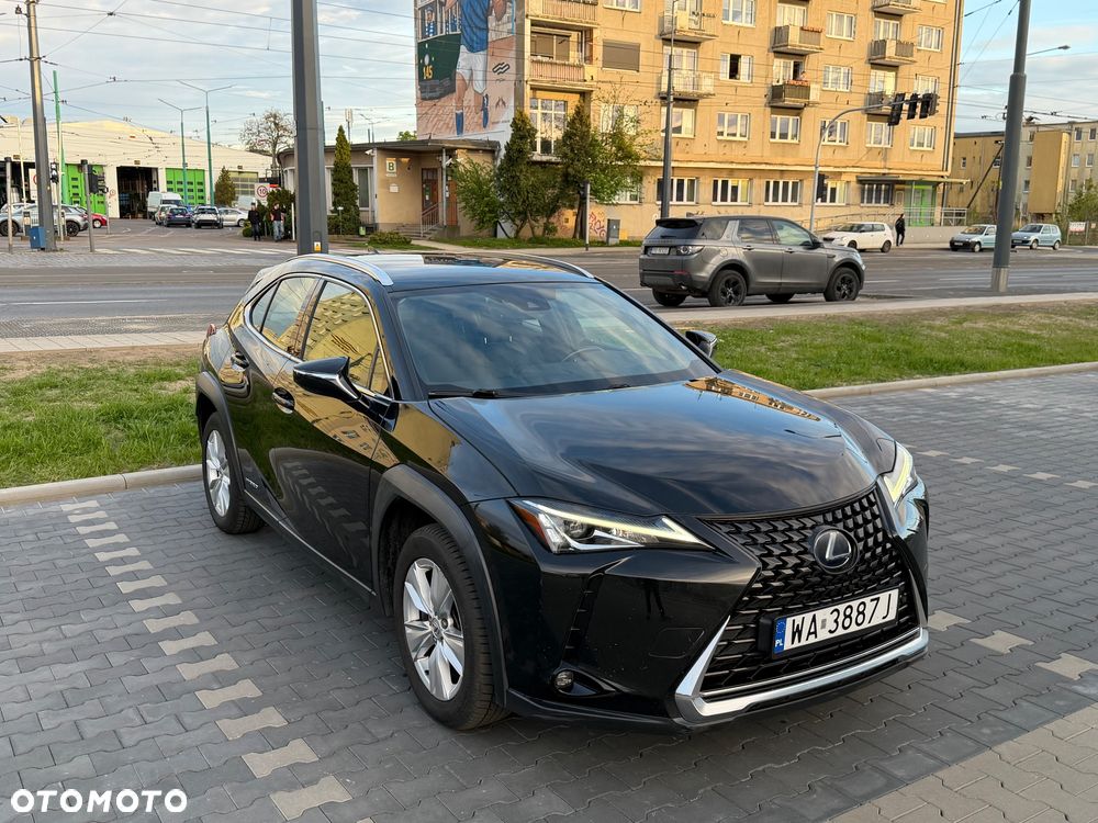 Lexus UX 250h Business Edition - 34