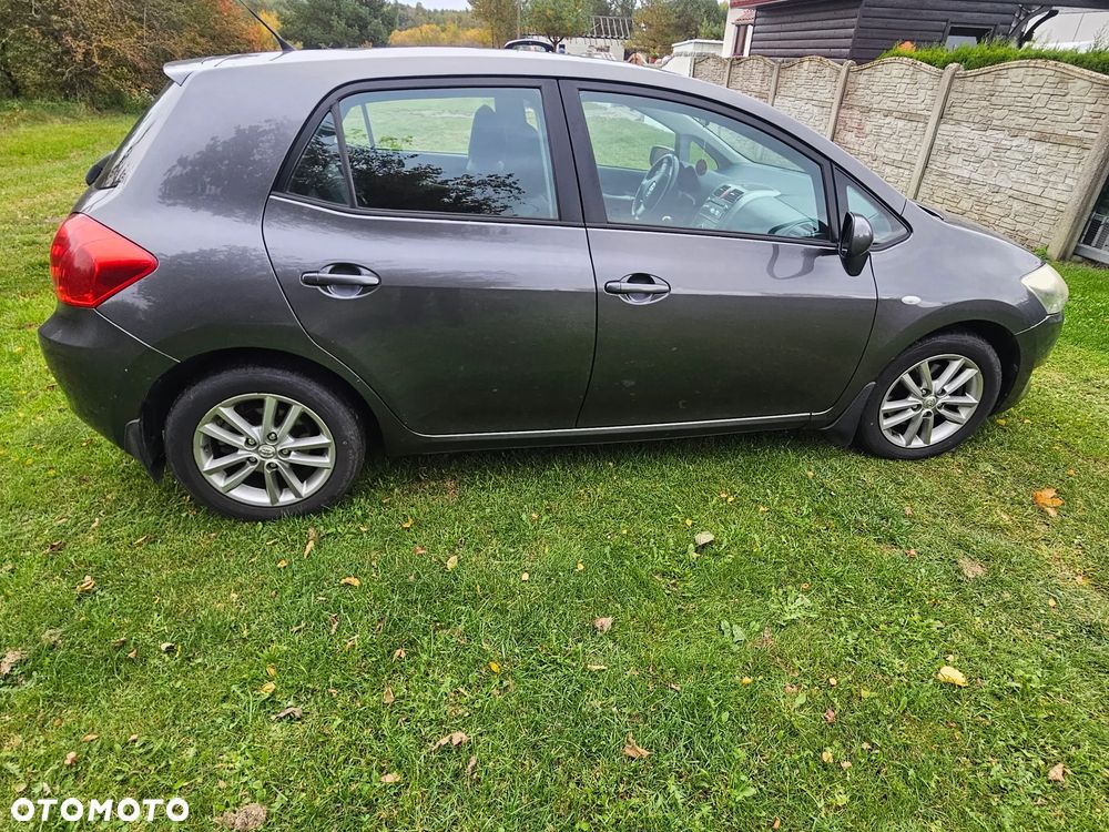 Toyota Auris 2.0 D-4D Premium - 4