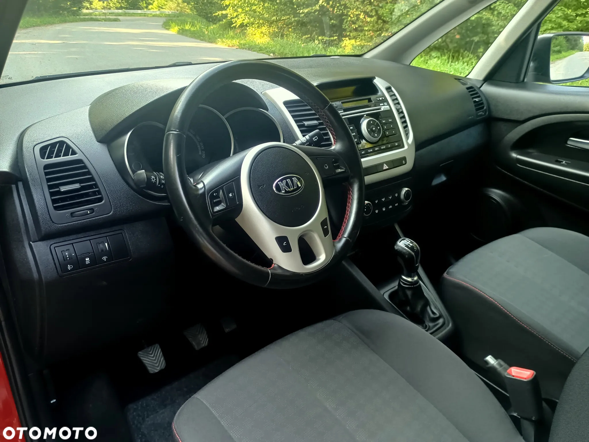 Kia Venga - 14