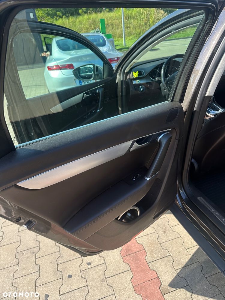 Volkswagen Passat 2.0 TDI 4Mot Highline DSG - 29
