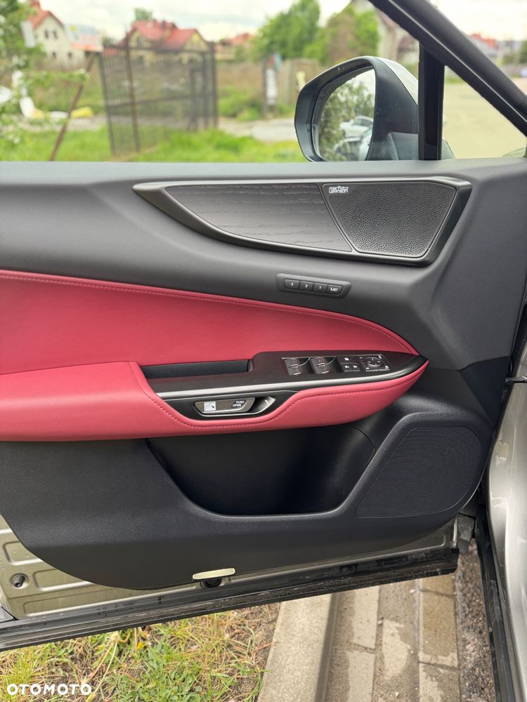 Lexus NX 350h Omotenashi AWD - 16