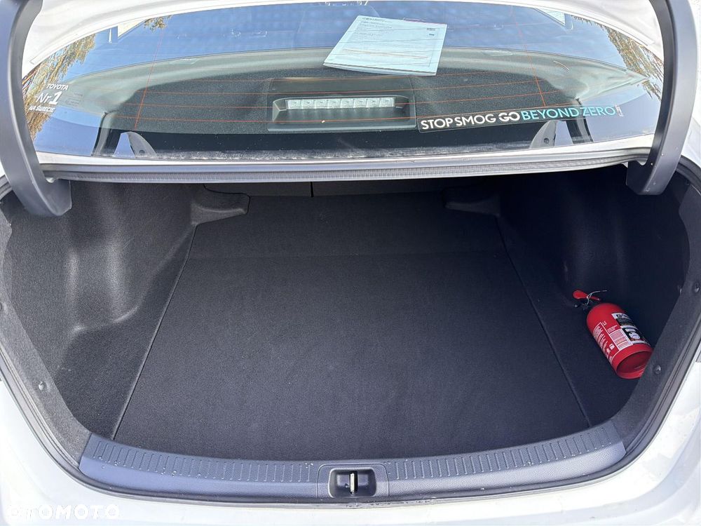 Toyota Corolla 1.8 Hybrid Comfort - 19