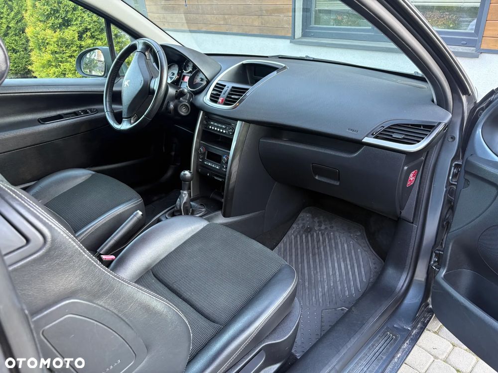 Peugeot 207 - 9