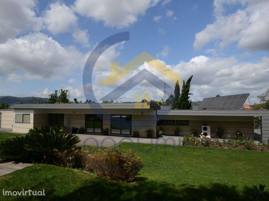 Fantástica Moradia de Luxo Térrea T3 Para venda em Campo Valongo - Grande imagem: 5/41